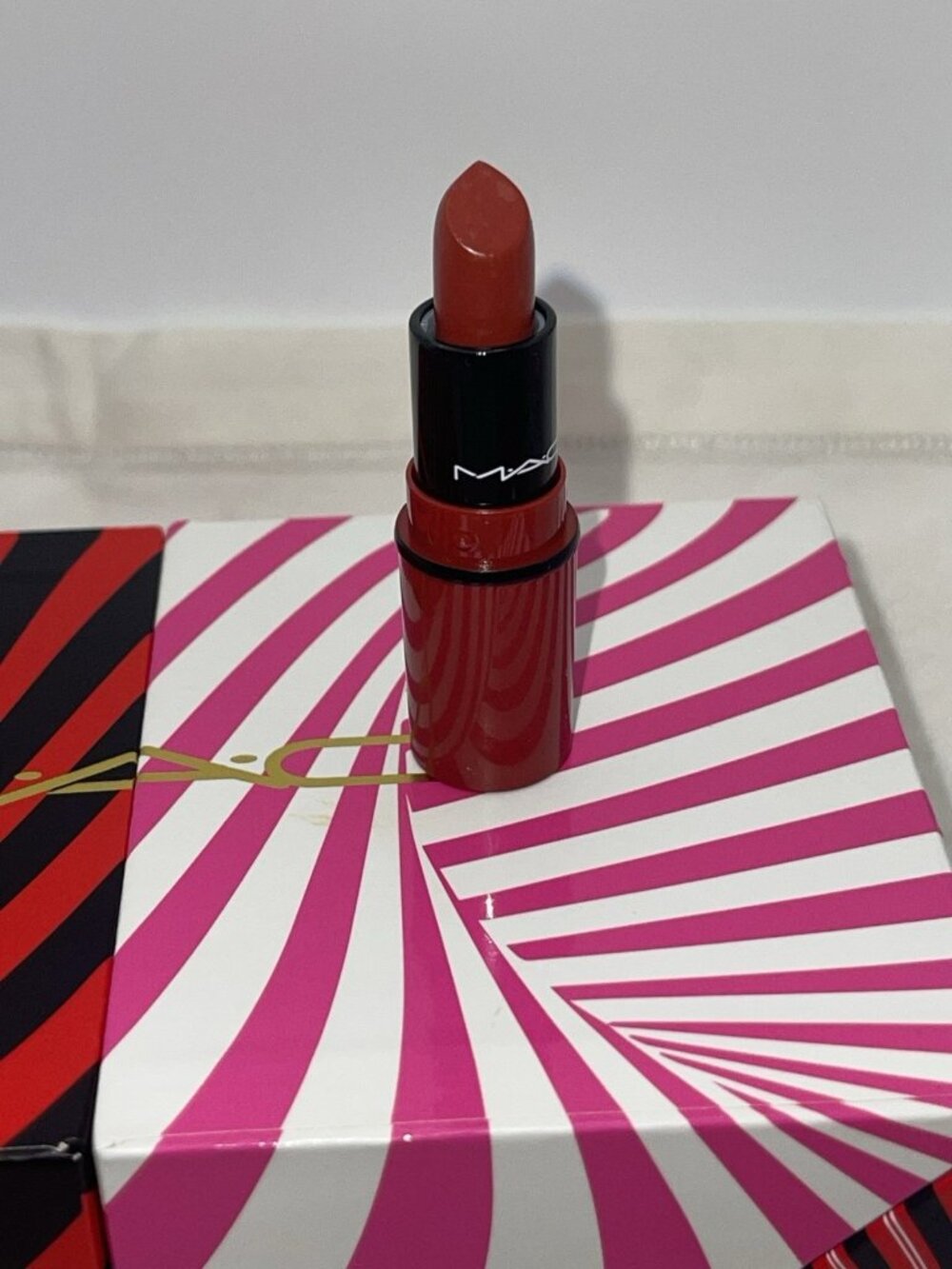 MAC Mini Lipstick Chili Matte Best Seller Warm Brick Red Travel Size New NO Box